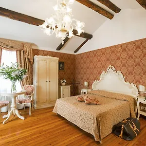 Palazzo Guardi Venedik